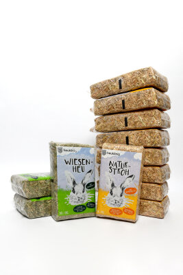 3 Heu + 9 Stroh Bergwiesenheu und Kleintierstroh